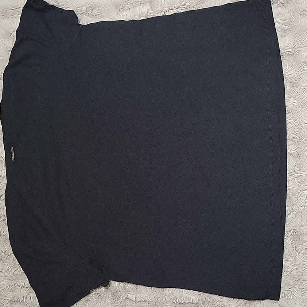 🌞MICHAEL Michael Kors Black Top with Eyelet Sleeves - Picture 4 of 5